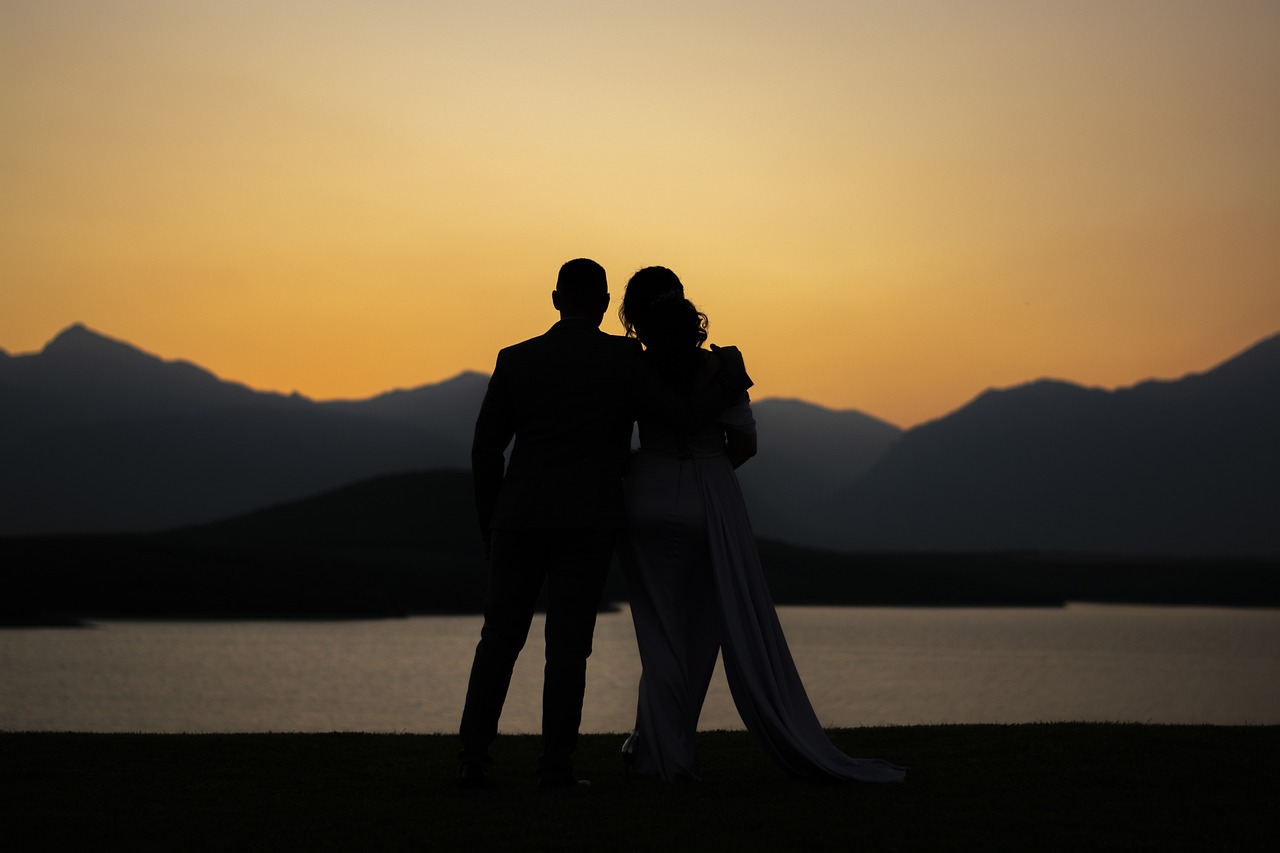 couple, sunset, silhouette-6562725.jpg